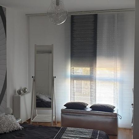 Apartamento tranquilo, amante de la naturaleza Ponferrada Bagian luar foto