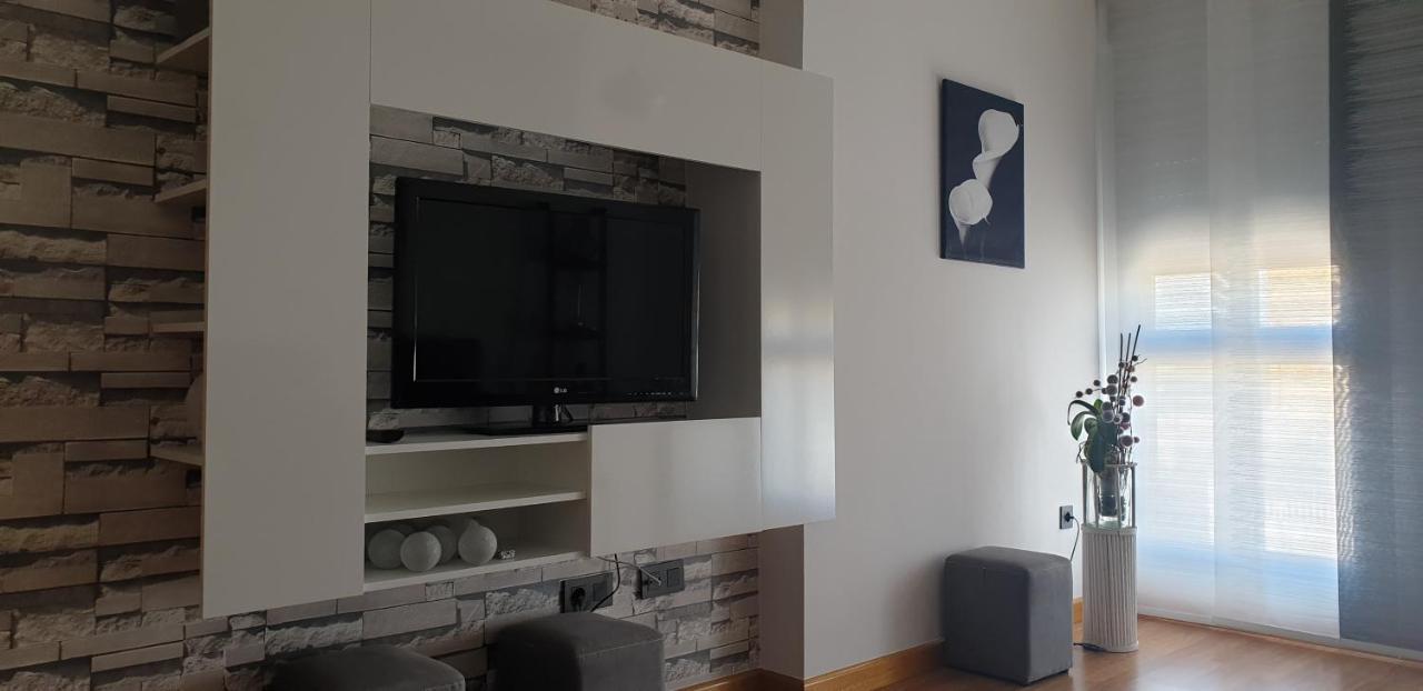 Apartamento tranquilo, amante de la naturaleza Ponferrada Bagian luar foto