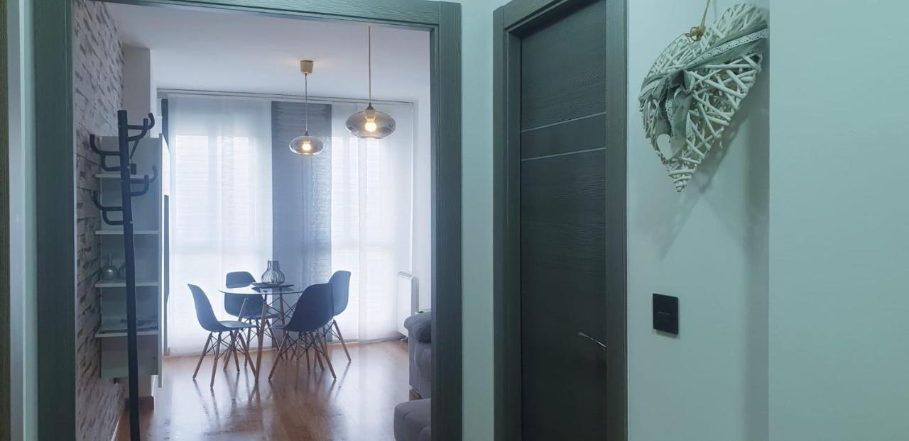 Apartamento tranquilo, amante de la naturaleza Ponferrada Bagian luar foto